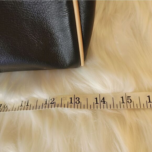 Coach Taylor Spectator Satchel - Picture 4 of 6